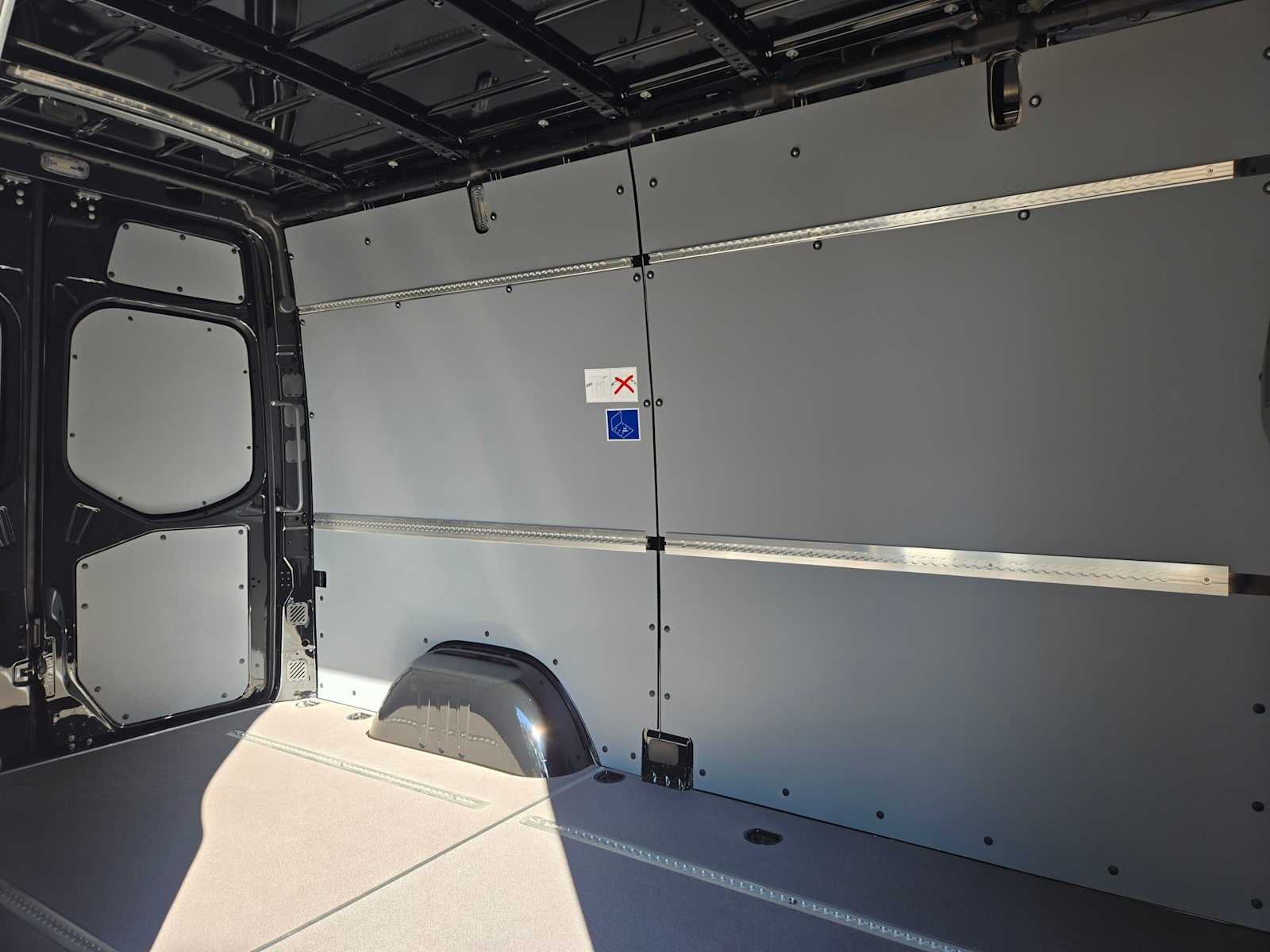 2026 Mercedes-Benz Sprinter Cargo 2500 Standard Roof I4 Diesel 144 RWD