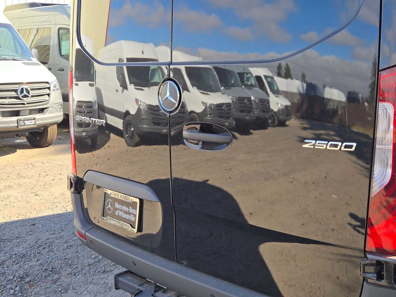 2026 Mercedes-Benz Sprinter Cargo 2500 Standard Roof I4 Diesel 144 RWD