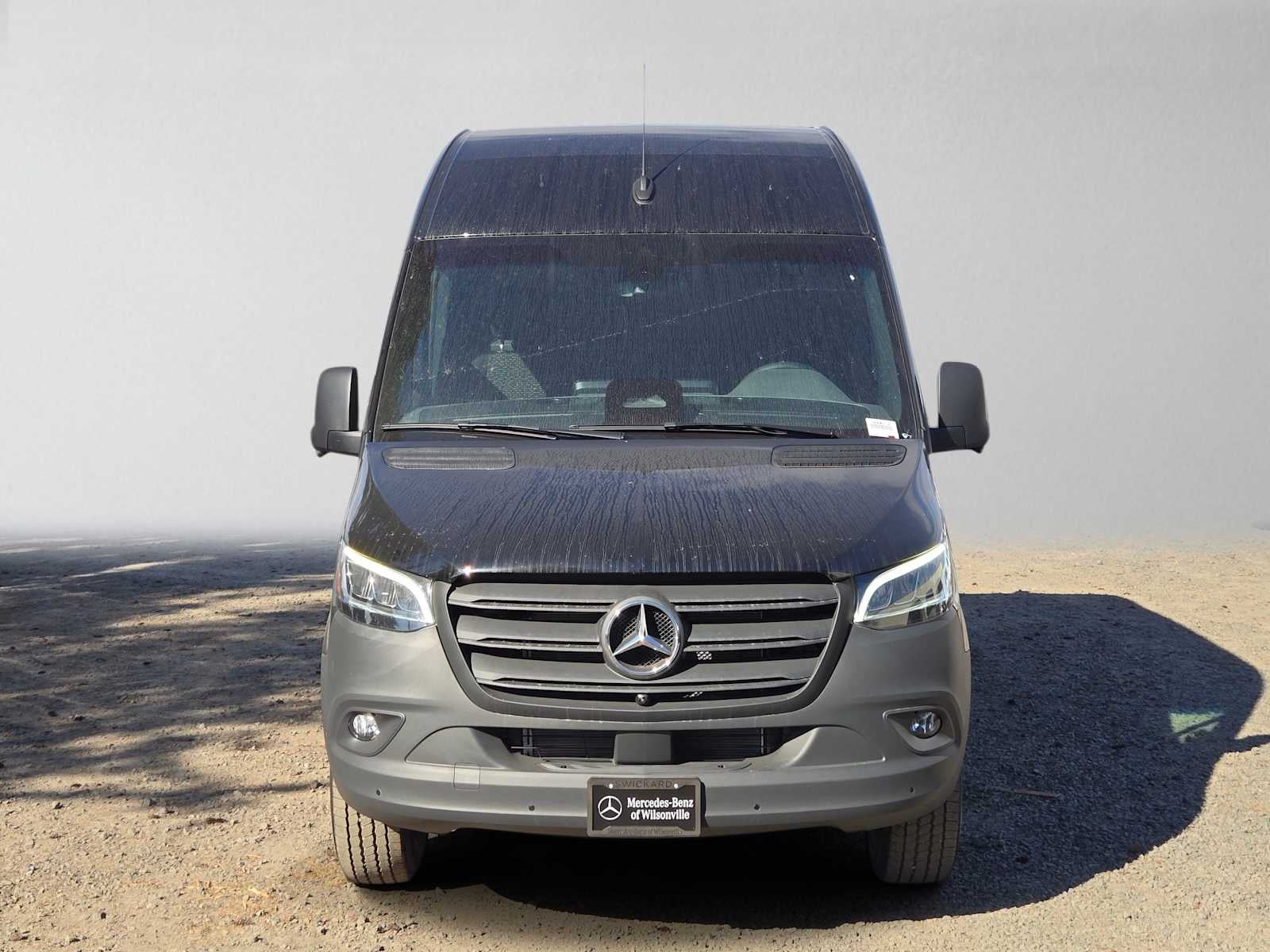 2026 Mercedes-Benz Sprinter Cargo 2500 Standard Roof I4 Diesel 144 RWD