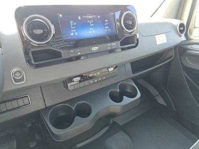 2026 Mercedes-Benz Sprinter 2500 Standard Roof I4 Diesel 144 RWD