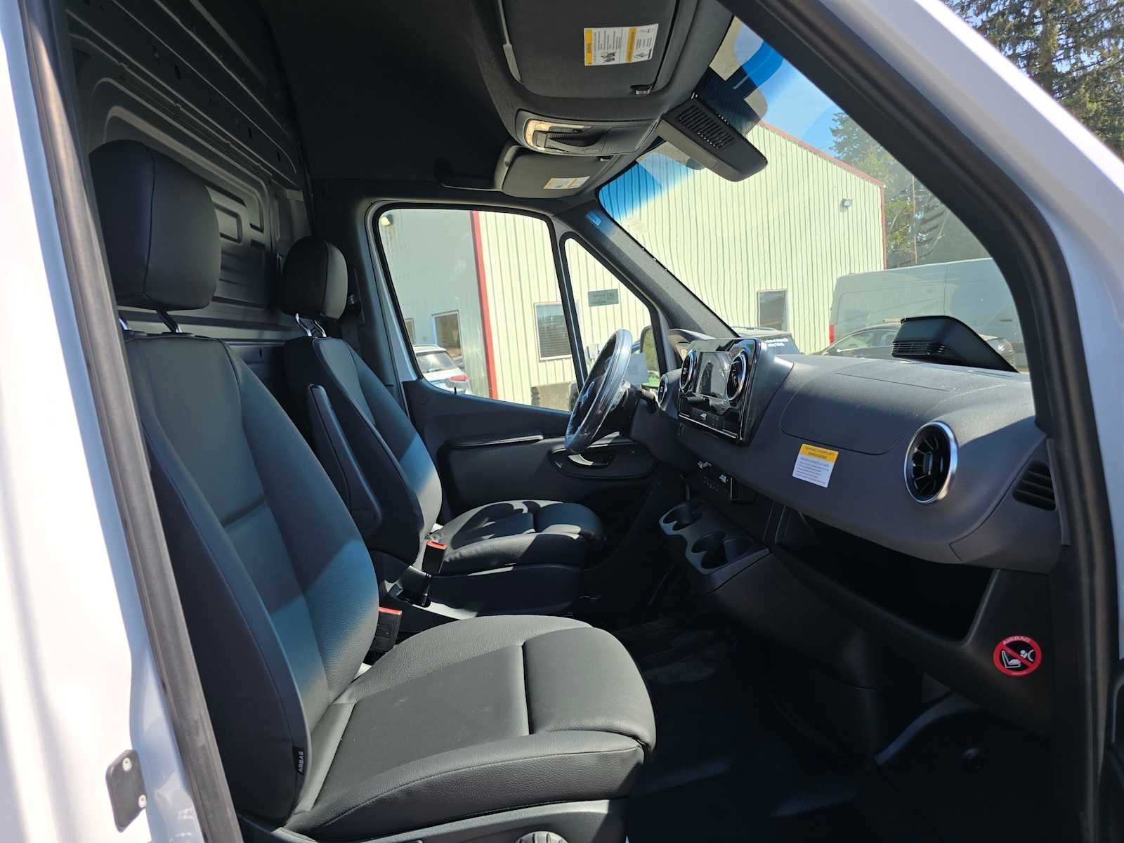 2026 Mercedes-Benz Sprinter 2500 Standard Roof I4 Diesel 144 RWD