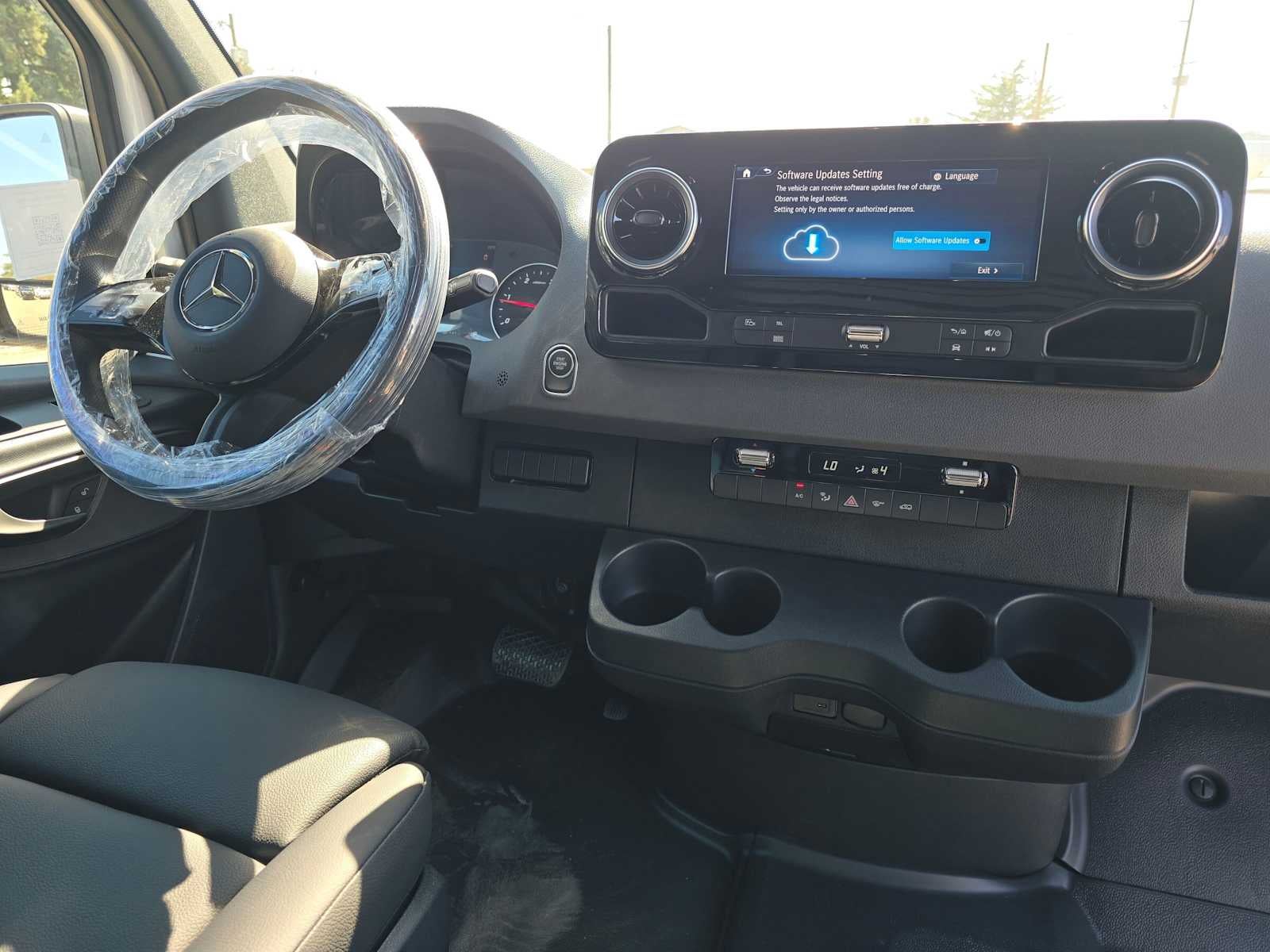 2026 Mercedes-Benz Sprinter 2500 Standard Roof I4 Diesel 144 RWD