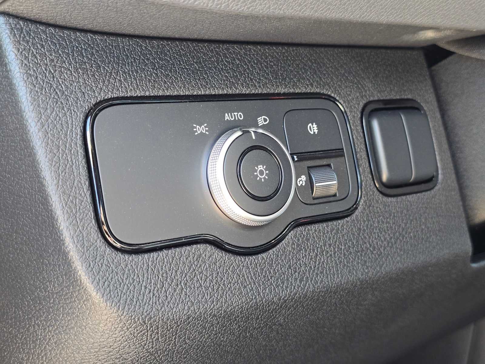 2026 Mercedes-Benz Sprinter 2500 Standard Roof I4 Diesel 144 RWD
