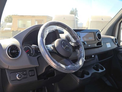2026 Mercedes-Benz Sprinter 2500 Standard Roof I4 Diesel 144 RWD