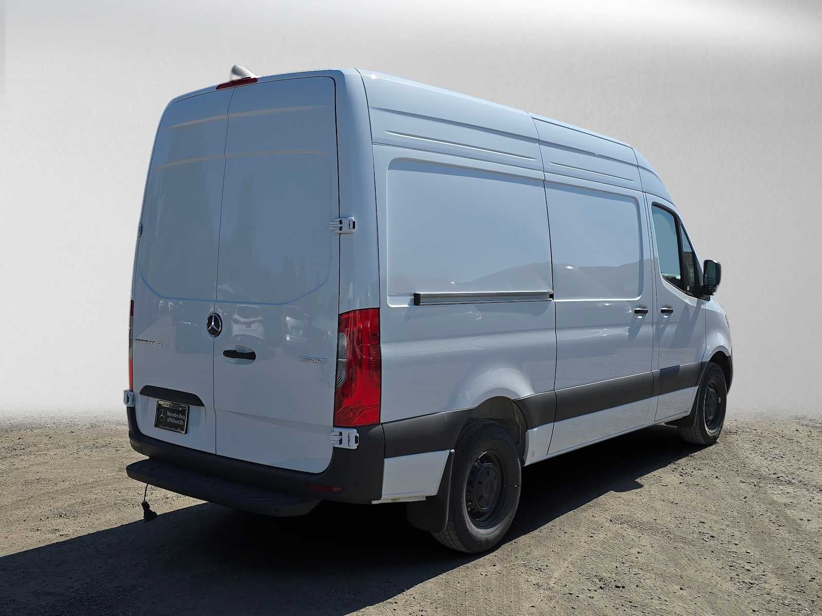 2026 Mercedes-Benz Sprinter 2500 Standard Roof I4 Diesel 144 RWD