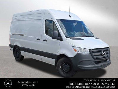2025 Mercedes-Benz Sprinter Cargo Van 2500 Standard Roof I4 Diesel 144 RWD
