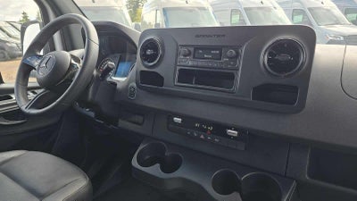 2025 Mercedes-Benz Sprinter Cargo Van 2500 Standard Roof I4 Diesel 144 RWD