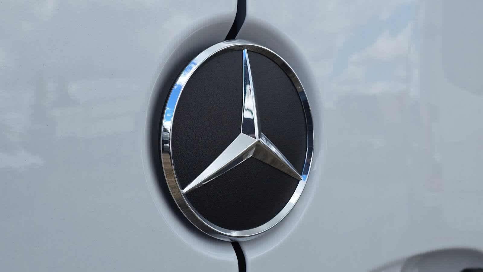 2025 Mercedes-Benz Sprinter Cargo Van 2500 Standard Roof I4 Diesel 144 RWD