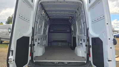 2025 Mercedes-Benz Sprinter Cargo Van 2500 Standard Roof I4 Diesel 144 RWD