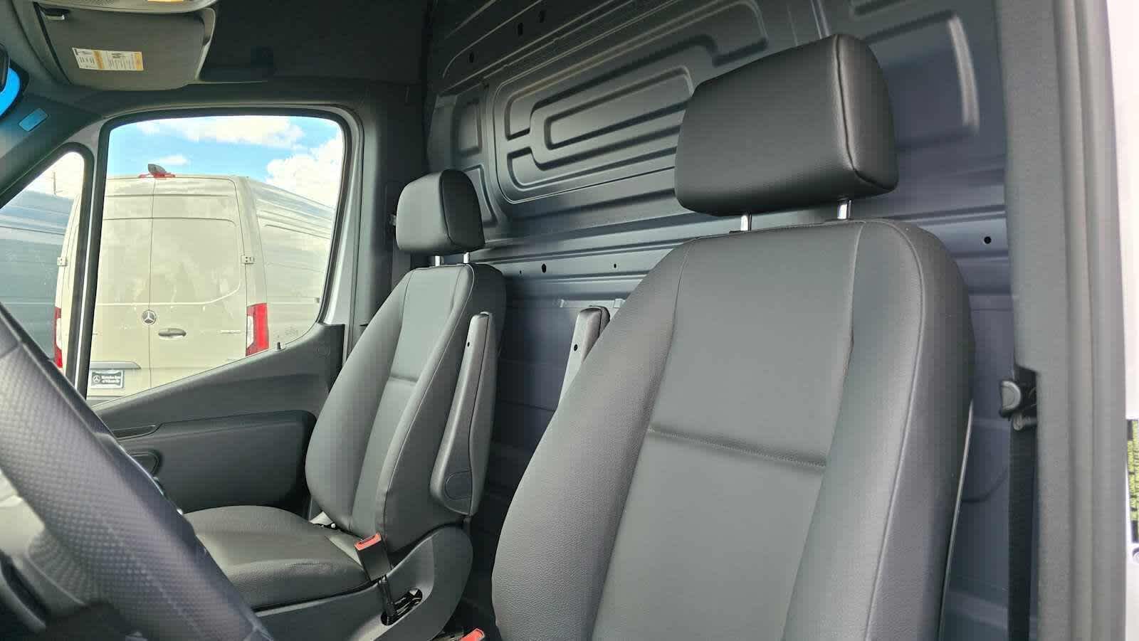 2025 Mercedes-Benz Sprinter Cargo Van 2500 Standard Roof I4 Diesel 144 RWD