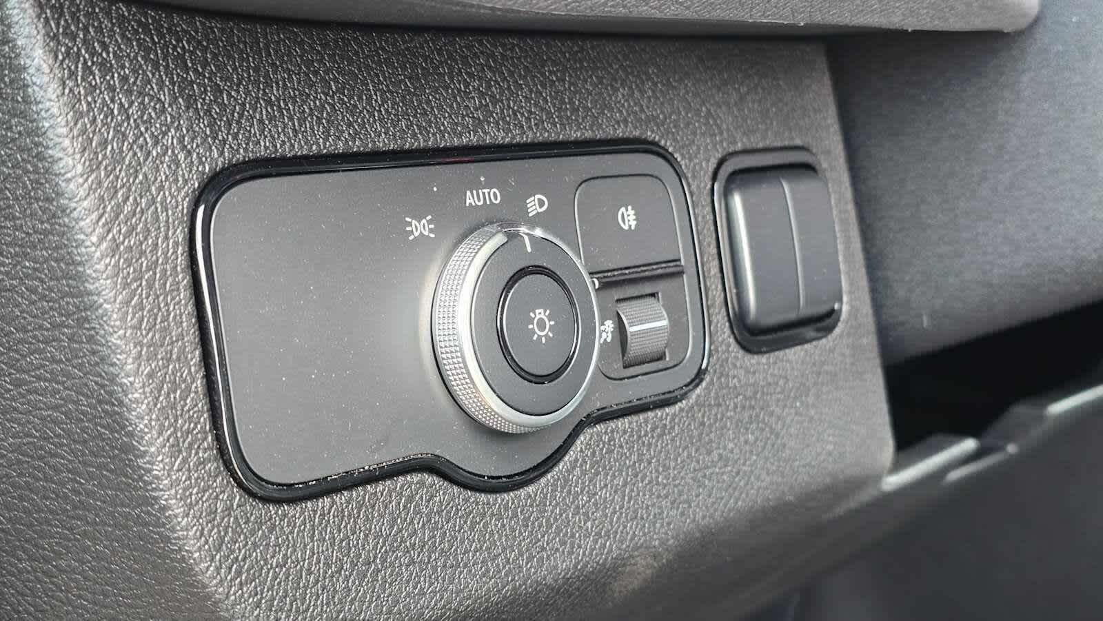 2025 Mercedes-Benz Sprinter Cargo Van 2500 Standard Roof I4 Diesel 144 RWD