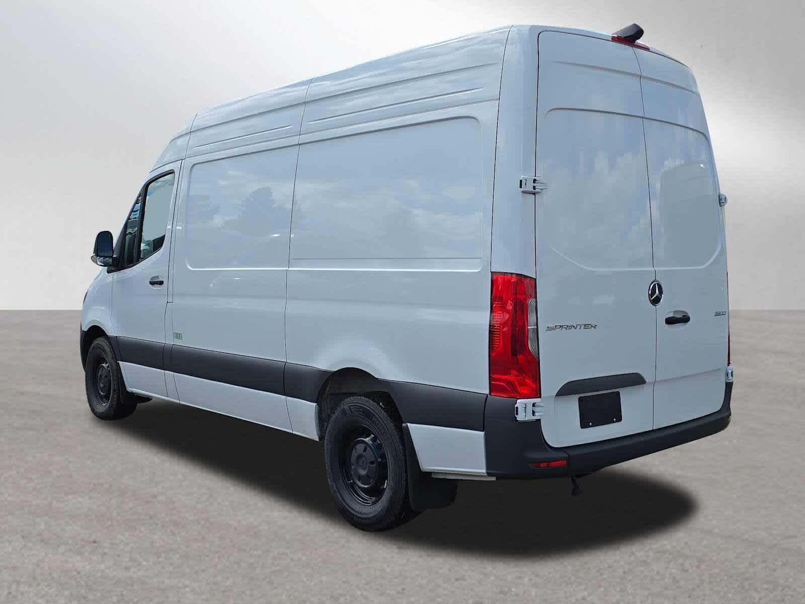 2025 Mercedes-Benz Sprinter Cargo Van 2500 Standard Roof I4 Diesel 144 RWD