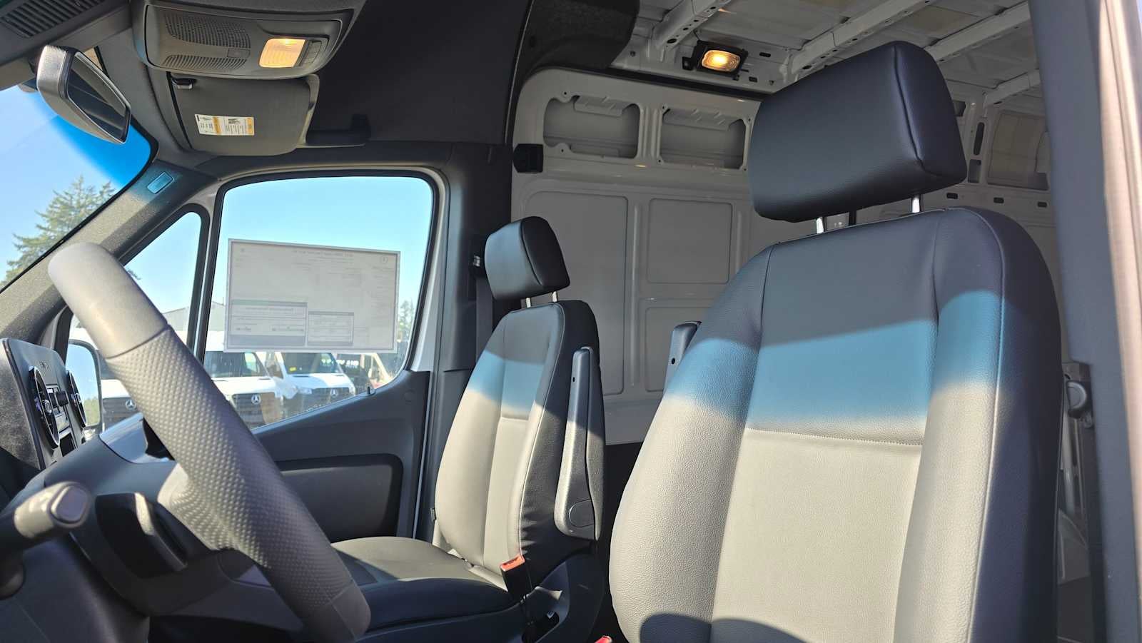 2025 Mercedes-Benz Sprinter Cargo Van 2500 Standard Roof I4 Diesel 144" RWD