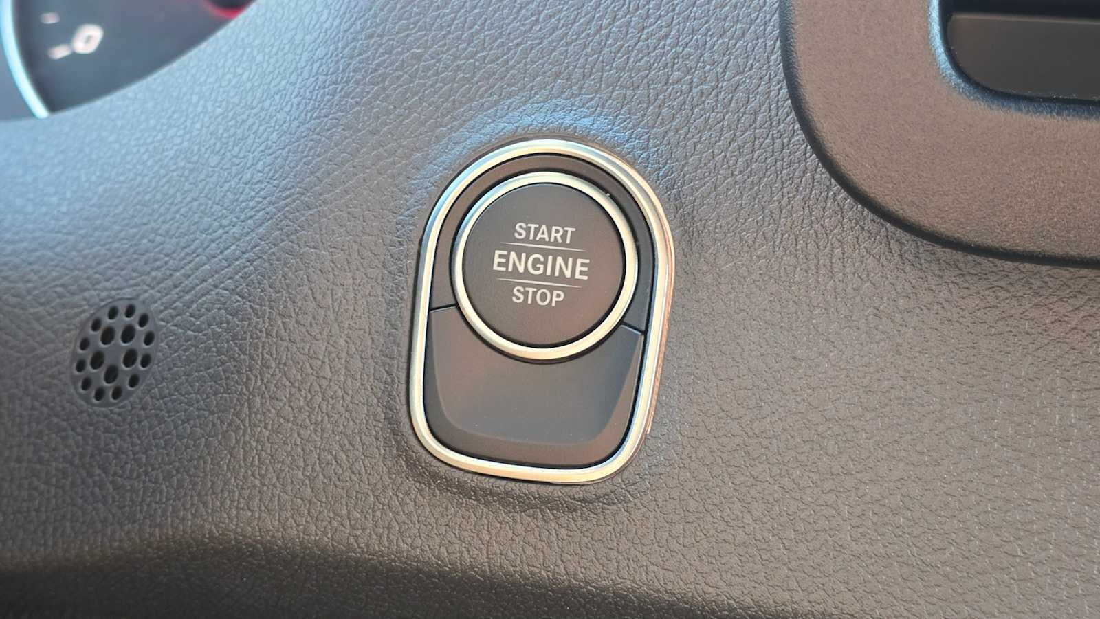 2025 Mercedes-Benz Sprinter Cargo Van 2500 Standard Roof I4 Diesel 144" RWD