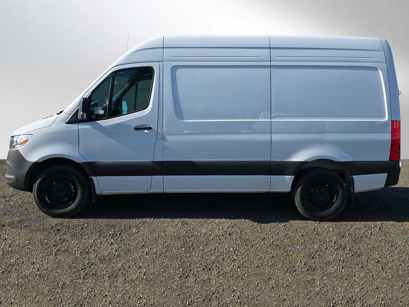 2025 Mercedes-Benz Sprinter Cargo Van 2500 Standard Roof I4 Diesel 144" RWD