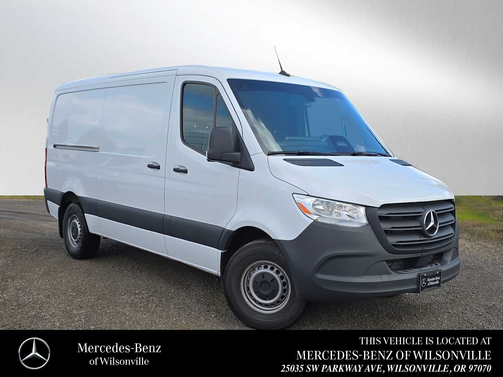 2025 Mercedes-Benz Sprinter Cargo Van 2500 Standard Roof I4 Diesel 144 RWD