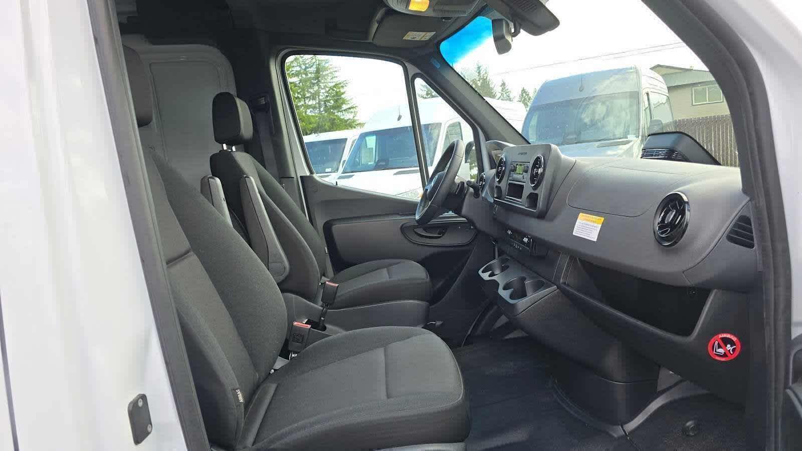 2025 Mercedes-Benz Sprinter Cargo Van 2500 Standard Roof I4 Diesel 144 RWD