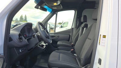 2025 Mercedes-Benz Sprinter Cargo Van 2500 Standard Roof I4 Diesel 144 RWD