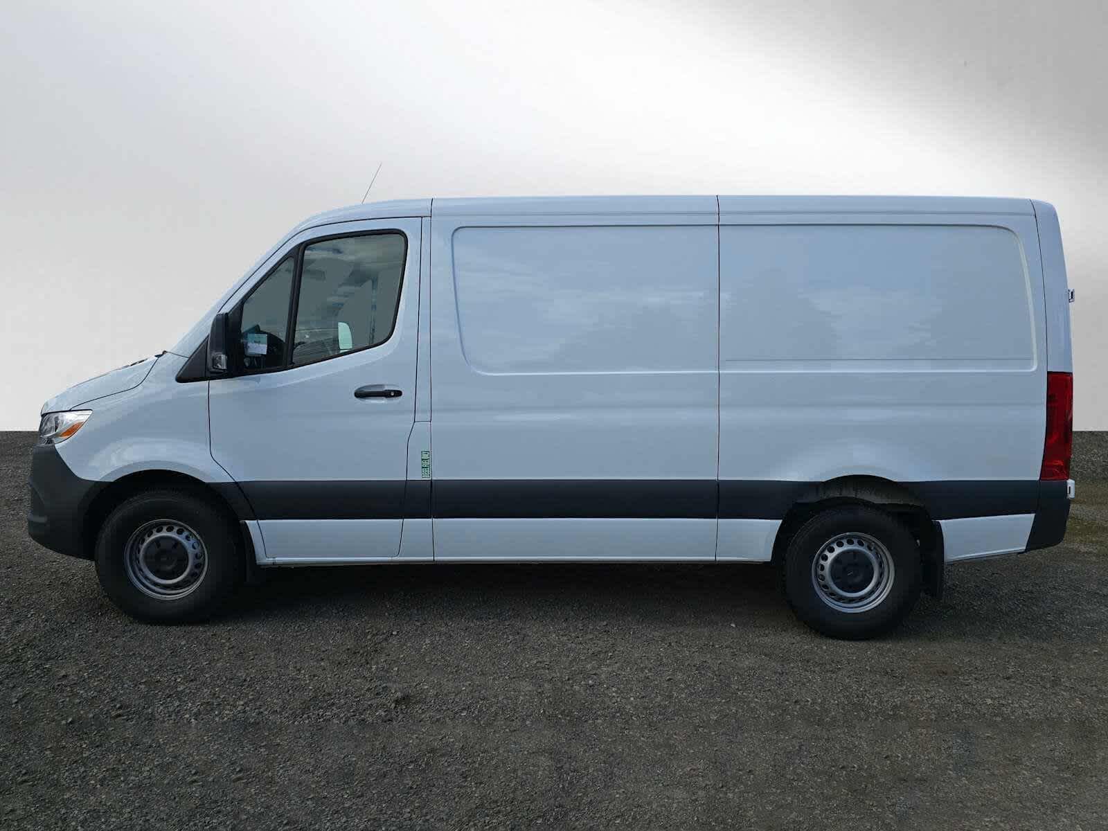 2025 Mercedes-Benz Sprinter Cargo Van 2500 Standard Roof I4 Diesel 144 RWD