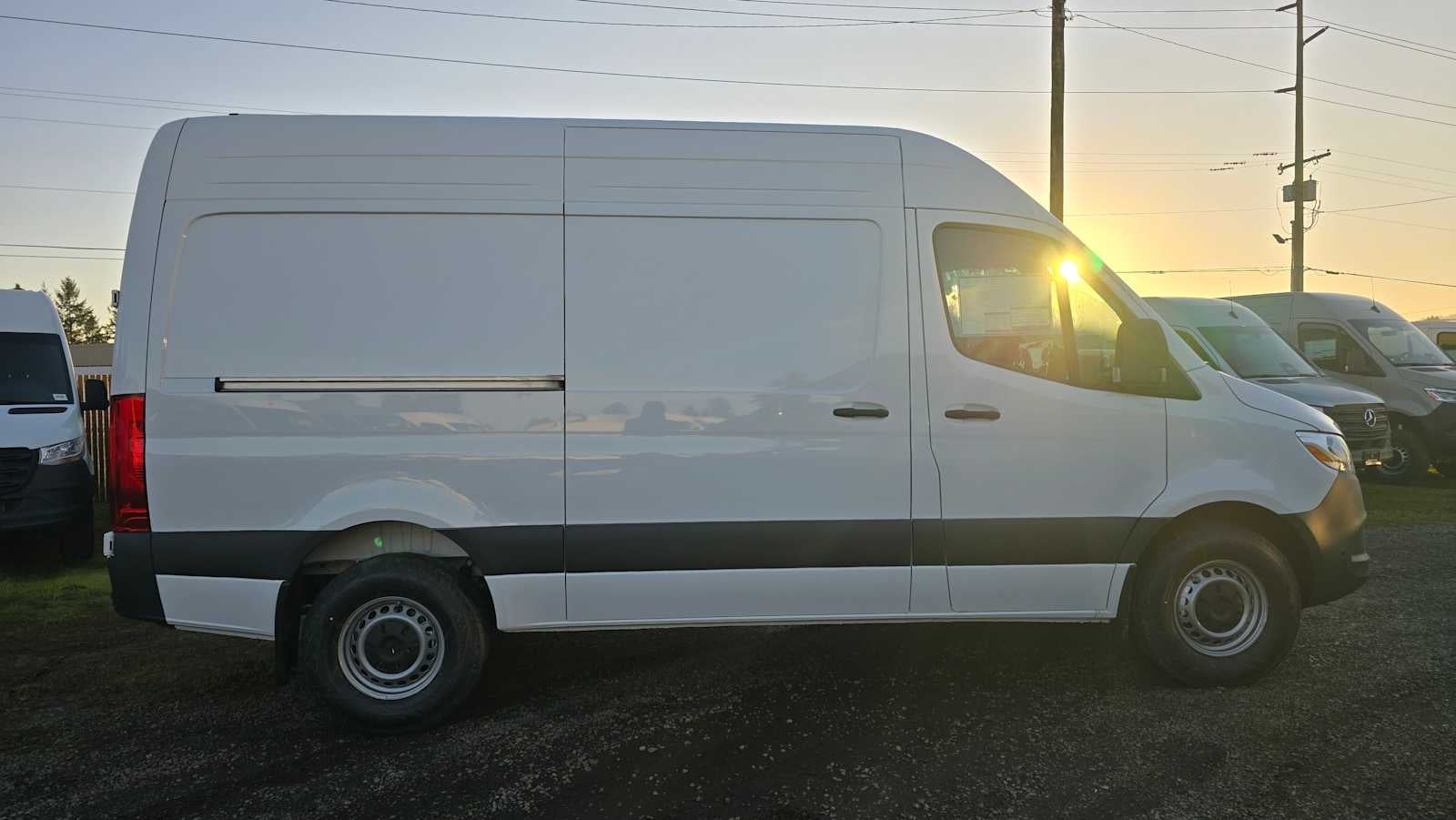 2026 Mercedes-Benz Sprinter 2500 Standard Roof I4 Diesel 144" RWD