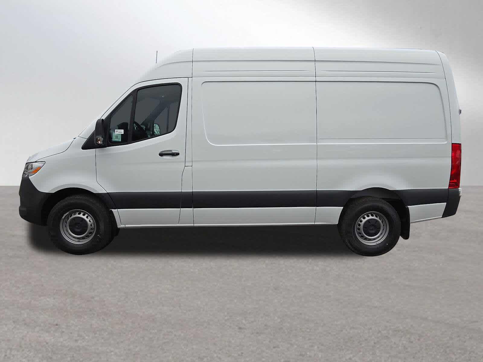 2026 Mercedes-Benz Sprinter 2500 Standard Roof I4 Diesel 144" RWD