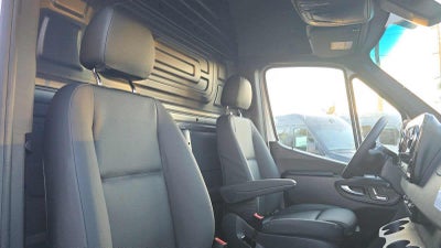 2026 Mercedes-Benz Sprinter 2500 Standard Roof I4 Diesel 144" RWD
