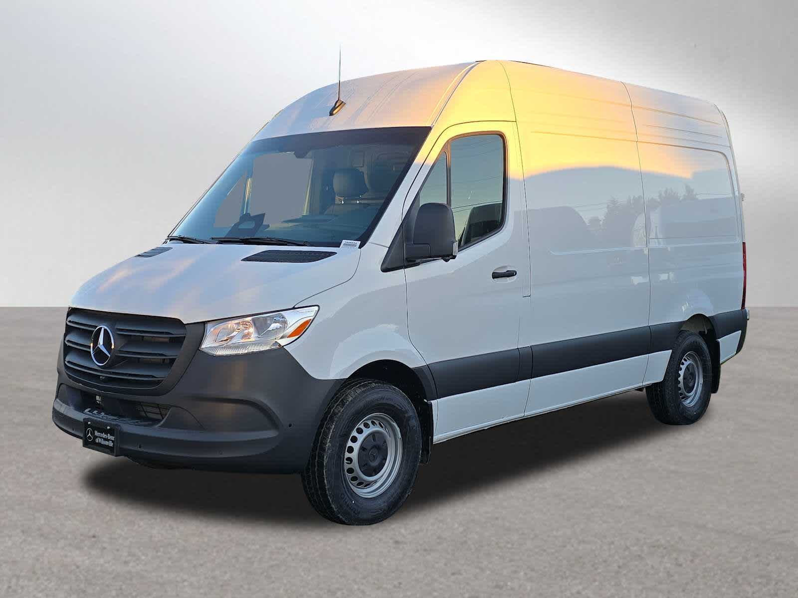 2026 Mercedes-Benz Sprinter 2500 Standard Roof I4 Diesel 144" RWD