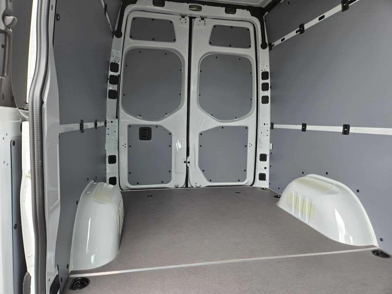 2026 Mercedes-Benz Sprinter 2500 Standard Roof I4 Diesel 144 RWD