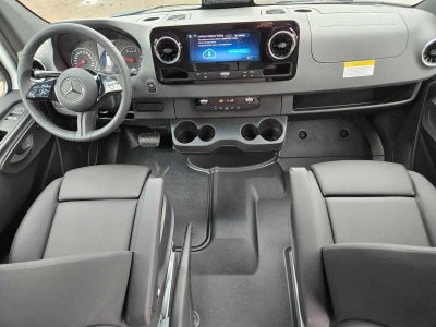 2026 Mercedes-Benz Sprinter 2500 Standard Roof I4 Diesel 144 RWD