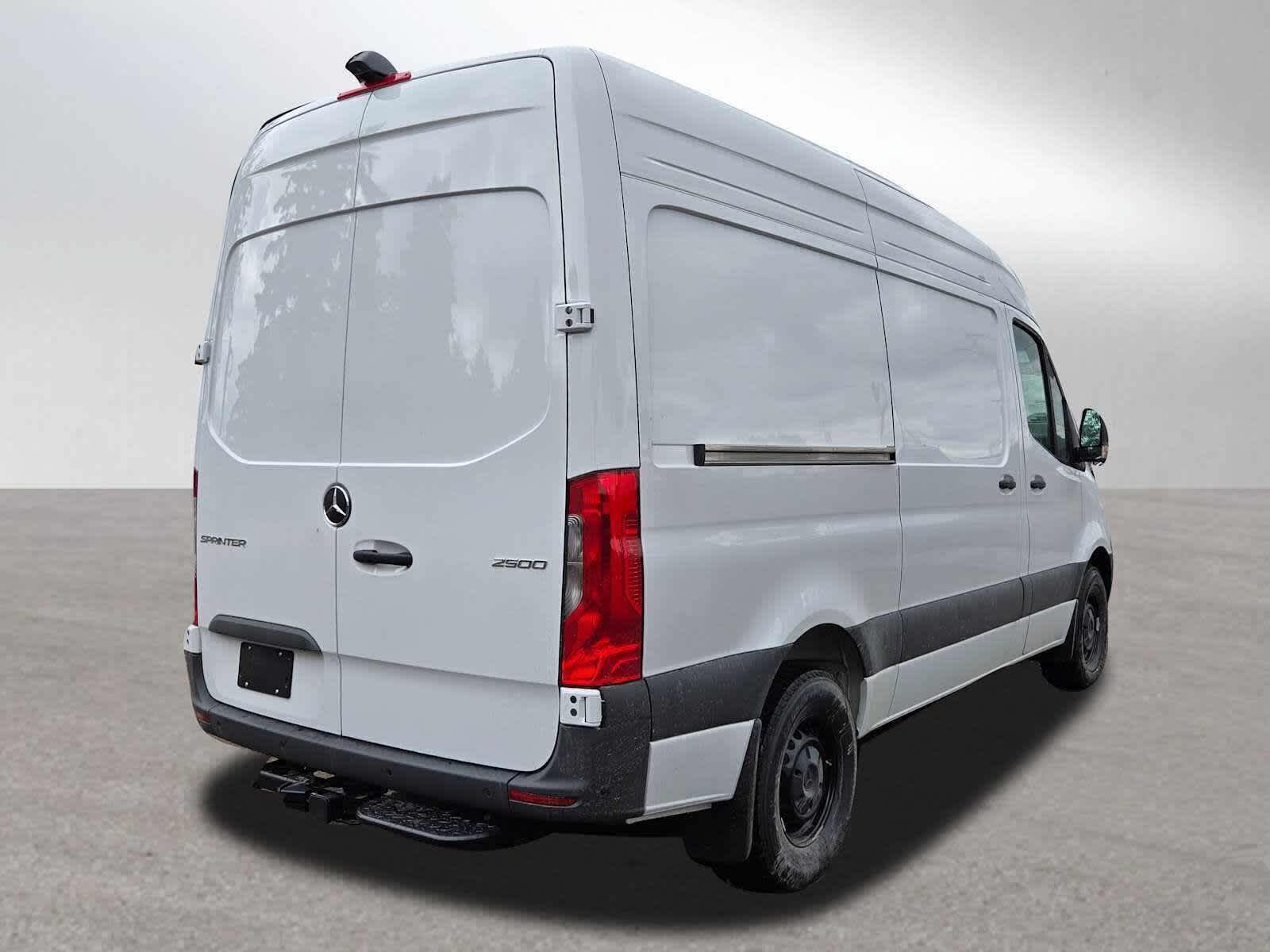 2026 Mercedes-Benz Sprinter 2500 Standard Roof I4 Diesel 144 RWD