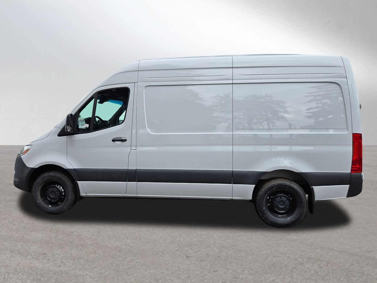 2026 Mercedes-Benz Sprinter 2500 Standard Roof I4 Diesel 144 RWD