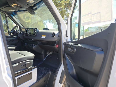 2026 Mercedes-Benz Sprinter Cargo 2500 Standard Roof I4 Diesel 144 RWD