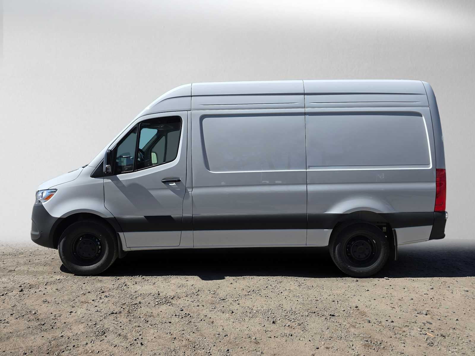 2026 Mercedes-Benz Sprinter Cargo 2500 Standard Roof I4 Diesel 144 RWD