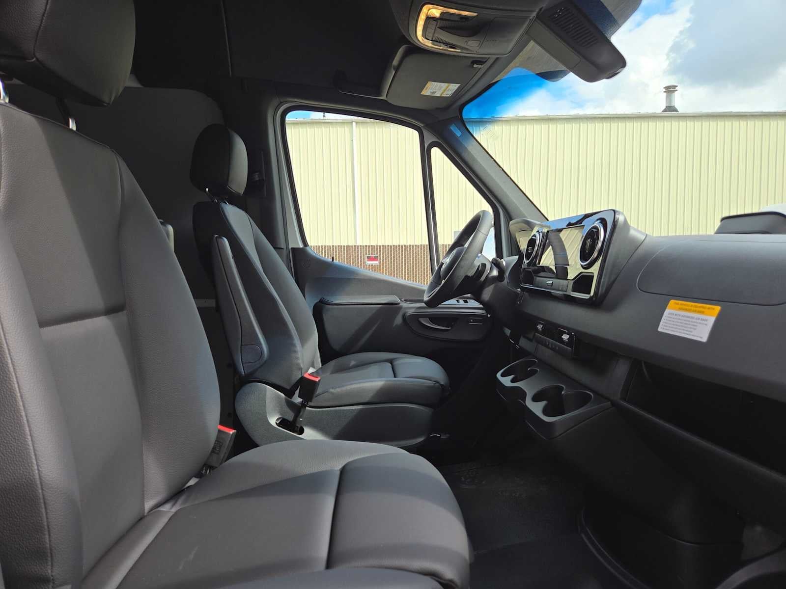 2026 Mercedes-Benz Sprinter Cargo 2500 Standard Roof I4 Diesel 144 RWD