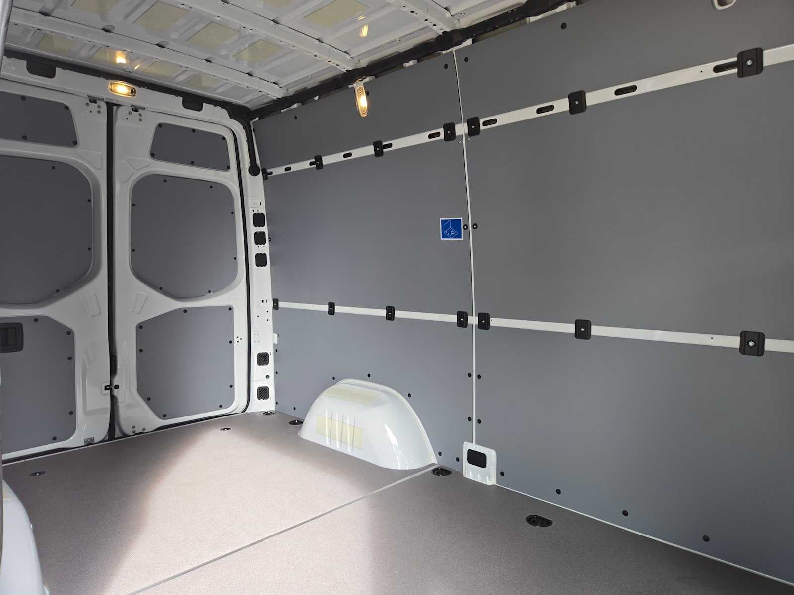 2026 Mercedes-Benz Sprinter Cargo 2500 Standard Roof I4 Diesel 144 RWD