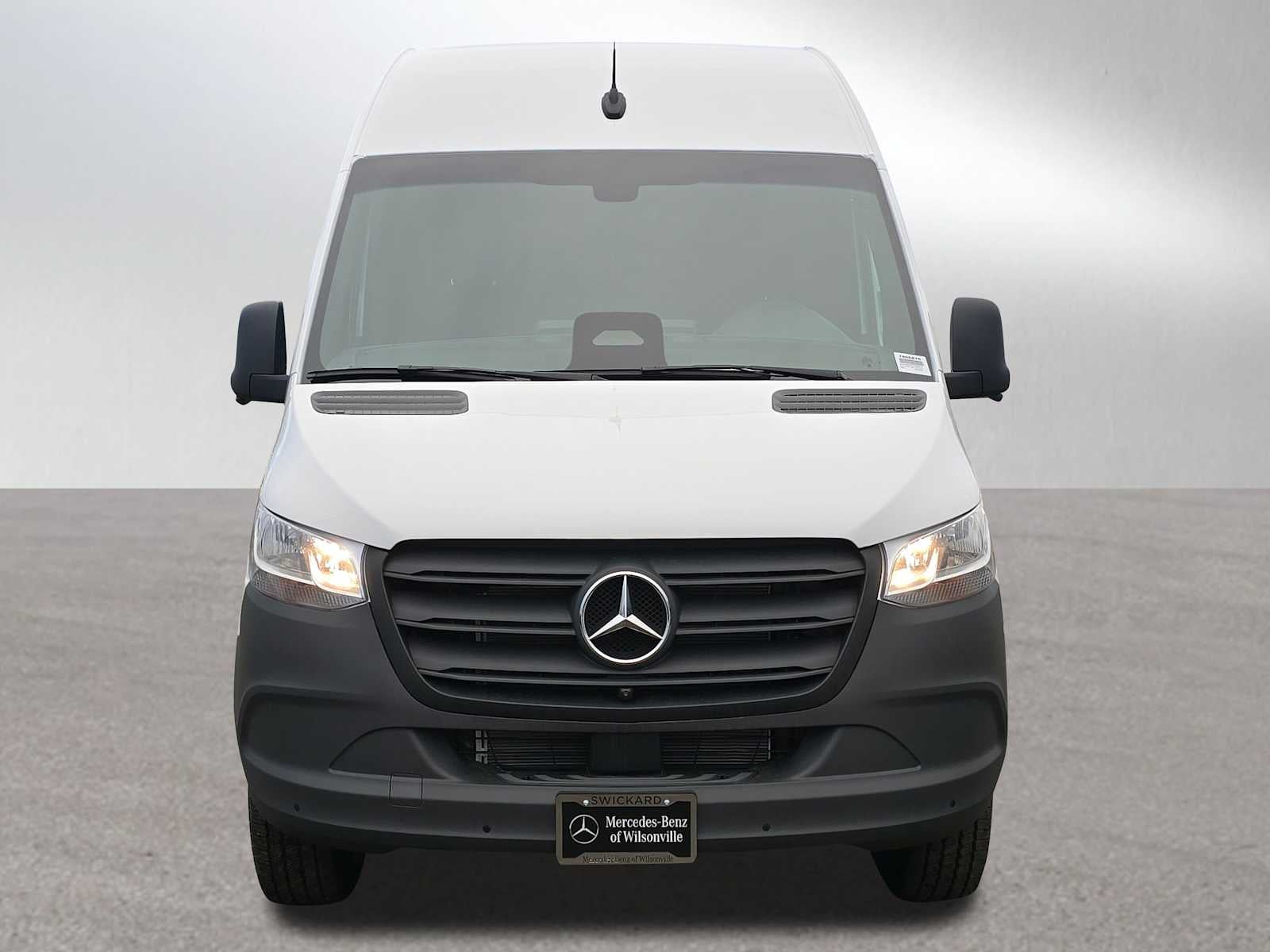 2026 Mercedes-Benz Sprinter 2500 Standard Roof I4 Diesel 144" RWD