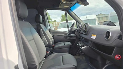 2026 Mercedes-Benz Sprinter 2500 Standard Roof I4 Diesel 144 RWD