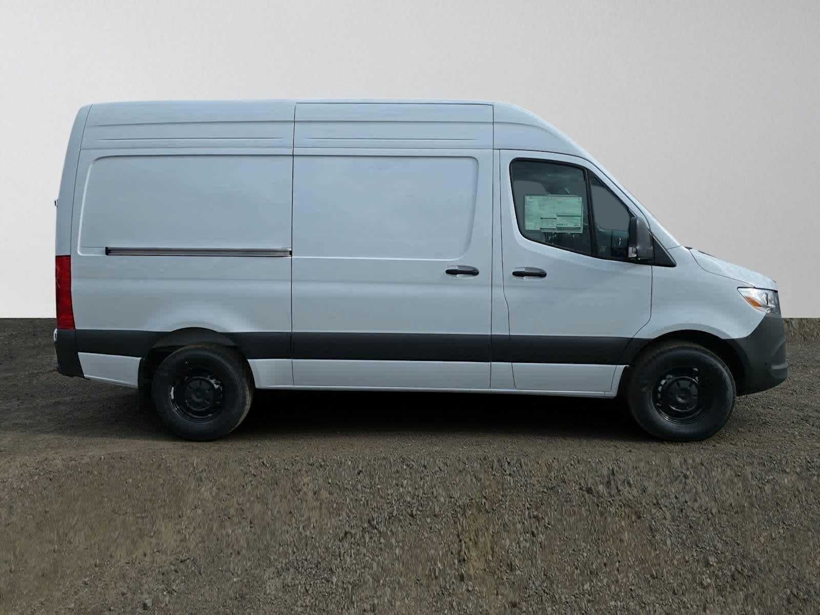 2026 Mercedes-Benz Sprinter 2500 Standard Roof I4 Diesel 144 RWD