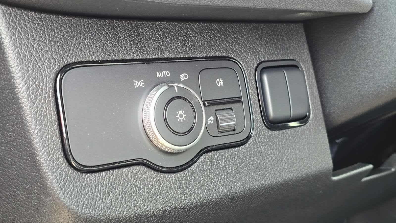 2026 Mercedes-Benz Sprinter 2500 Standard Roof I4 Diesel 144 RWD