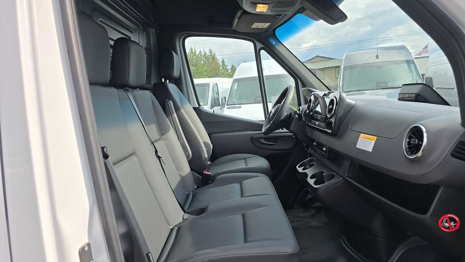 2026 Mercedes-Benz Sprinter 2500 Standard Roof I4 Diesel 144 RWD