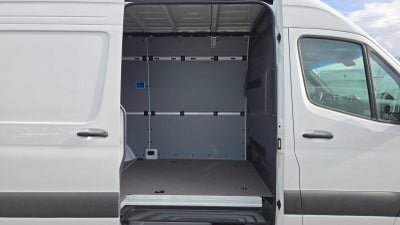 2026 Mercedes-Benz Sprinter 2500 Standard Roof I4 Diesel 144 RWD