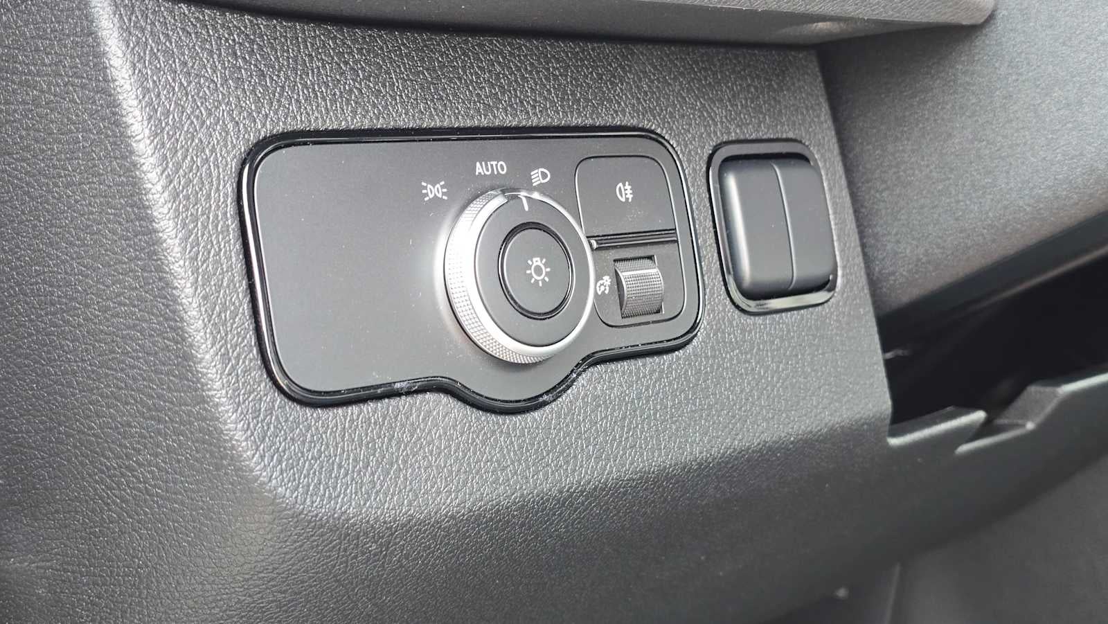 2026 Mercedes-Benz Sprinter 2500 Standard Roof I4 Diesel 144 RWD