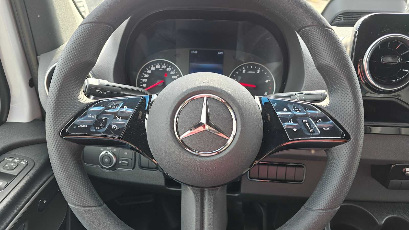 2026 Mercedes-Benz Sprinter 2500 Standard Roof I4 Diesel 144 RWD