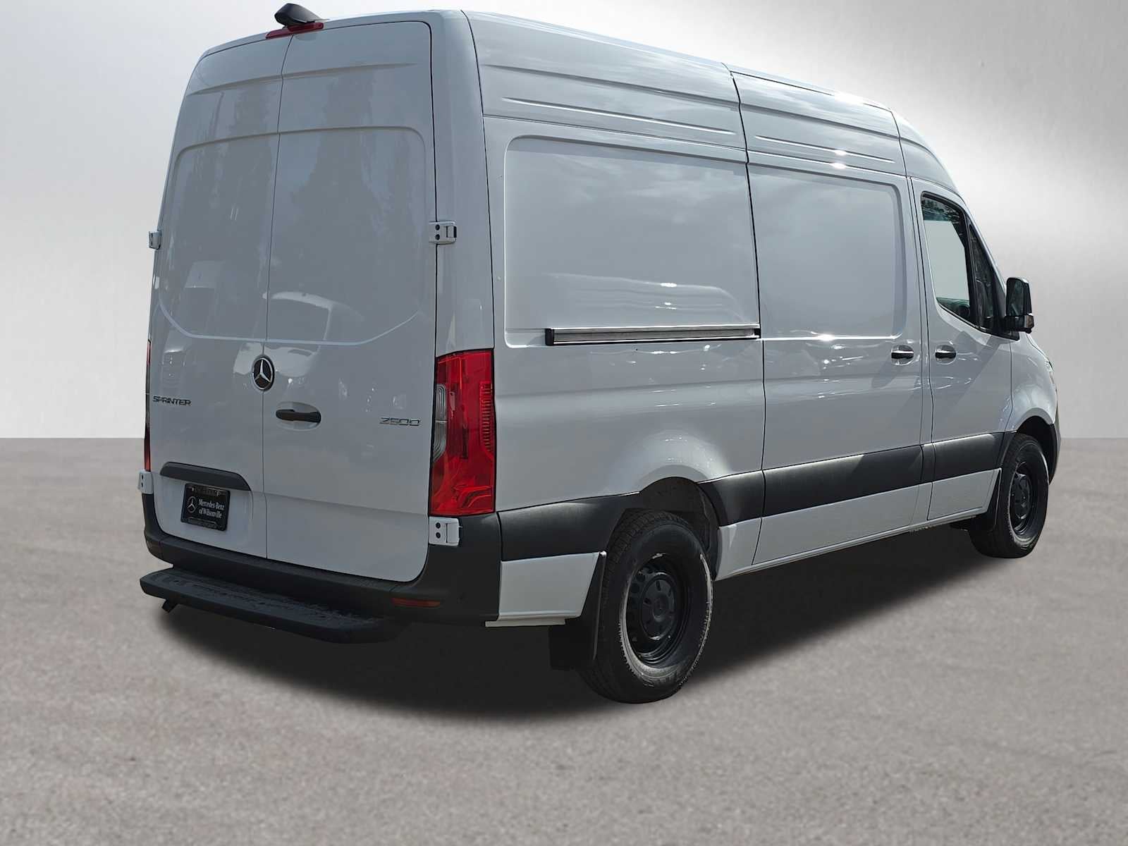 2026 Mercedes-Benz Sprinter 2500 Standard Roof I4 Diesel 144 RWD