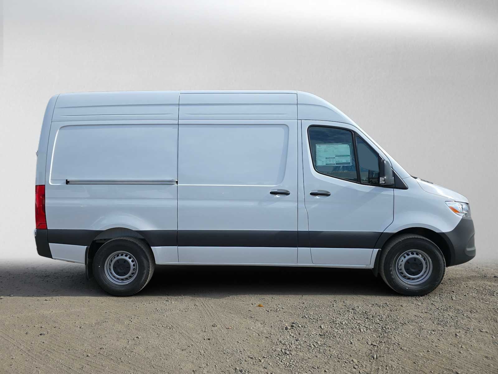 2026 Mercedes-Benz Sprinter Cargo 2500 Standard Roof I4 Diesel 144 RWD