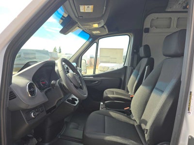 2026 Mercedes-Benz Sprinter Cargo 2500 Standard Roof I4 Diesel 144 RWD