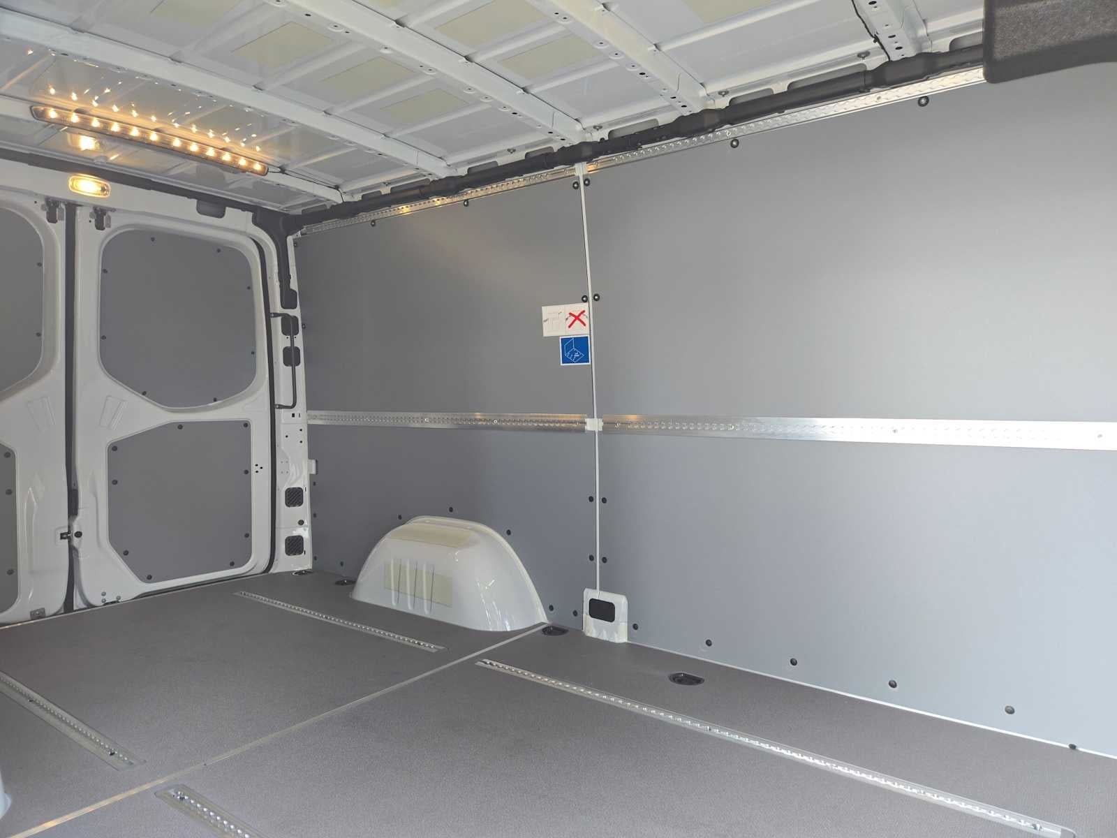 2026 Mercedes-Benz Sprinter Cargo 2500 Standard Roof I4 Diesel 144 RWD