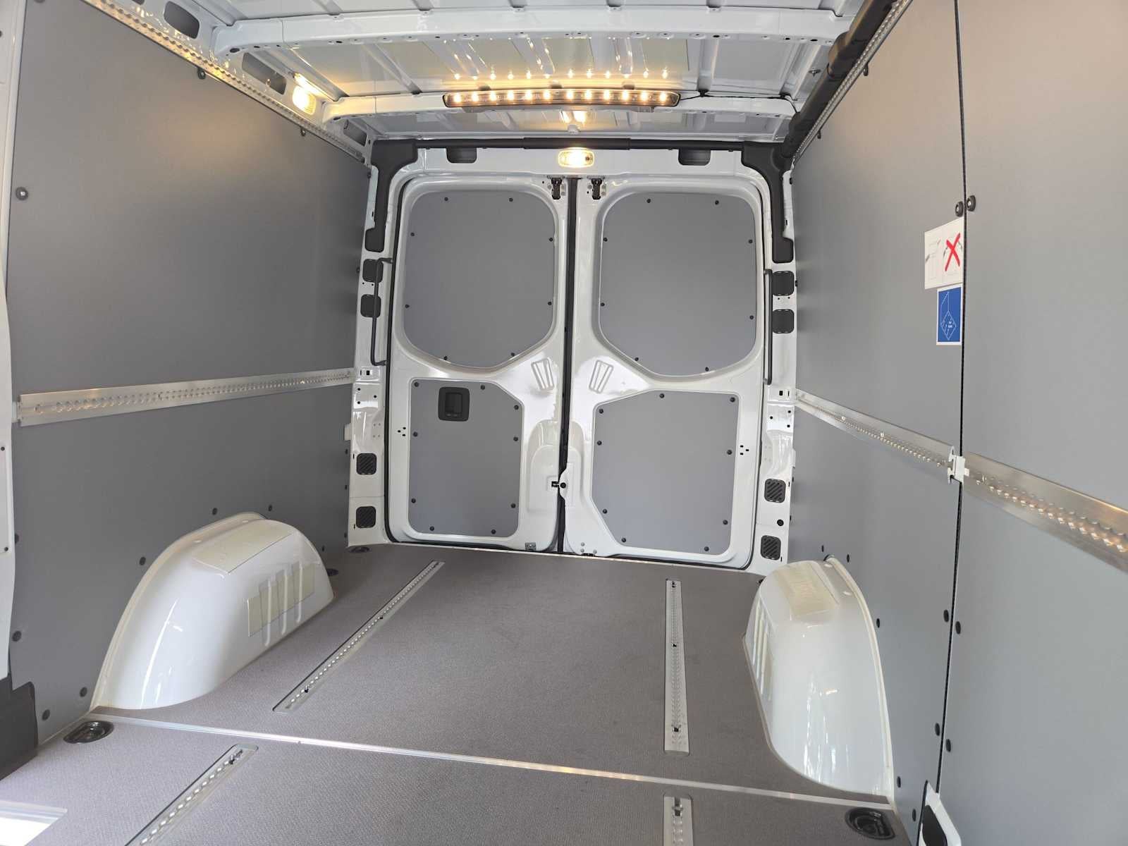 2026 Mercedes-Benz Sprinter Cargo 2500 Standard Roof I4 Diesel 144 RWD