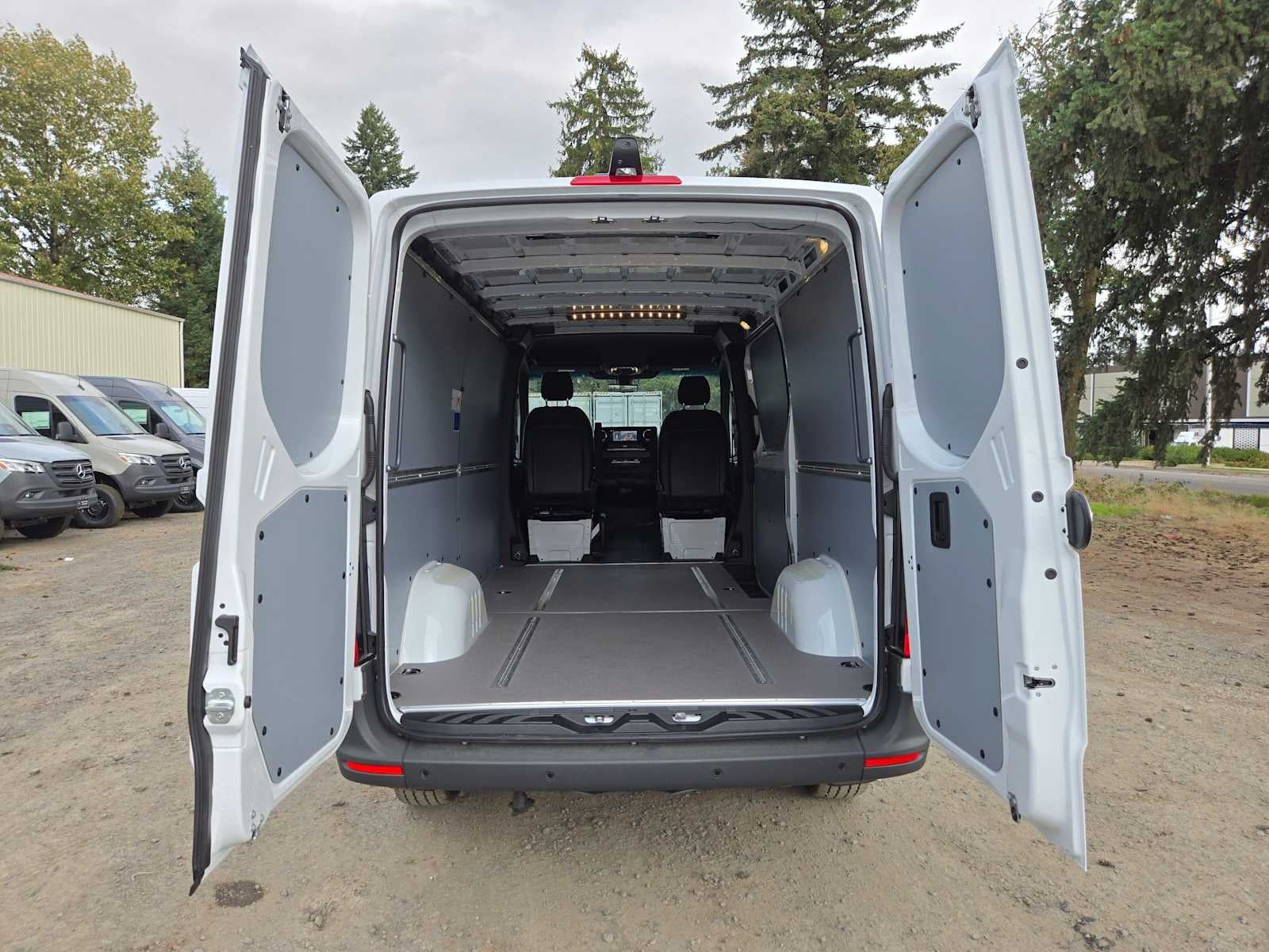 2026 Mercedes-Benz Sprinter Cargo 2500 Standard Roof I4 Diesel 144 RWD