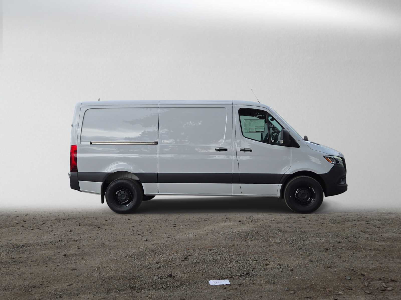 2026 Mercedes-Benz Sprinter Cargo 2500 Standard Roof I4 Diesel 144 RWD